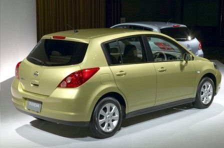 Tiida 2